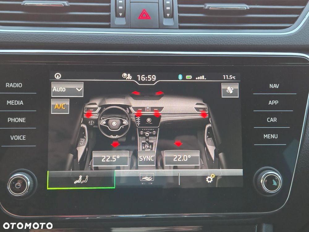 Skoda Superb 1.5 TSI Ambition DSG - 31