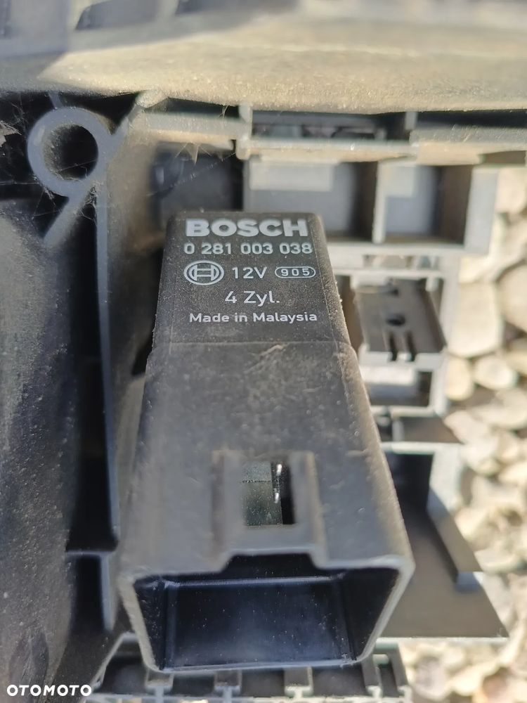 PRZEKAŹNIK ŚWIEC 0281003038 VW AUDI SEAT SKODA - 2