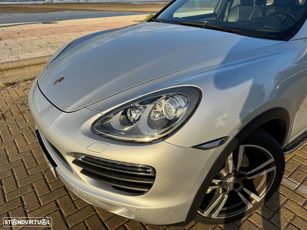 Porsche Cayenne S - 16