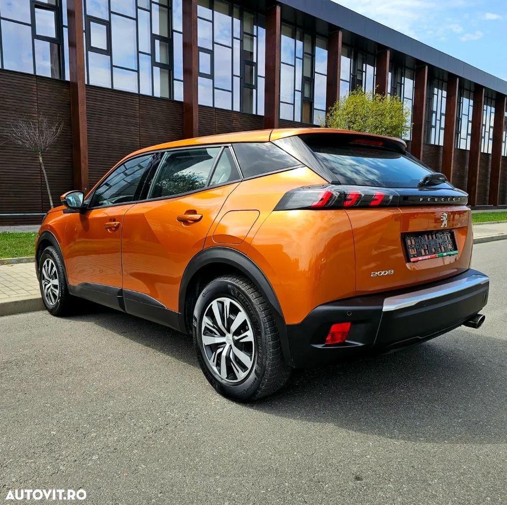 Peugeot 2008 - 6