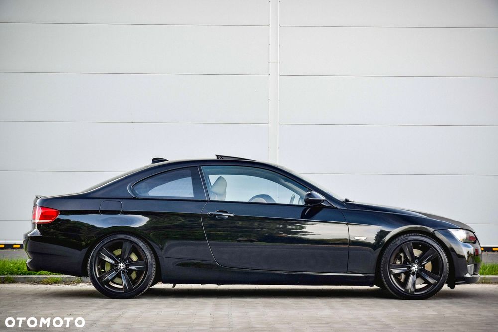 BMW Seria 3 335i Edition Exclusive - 21