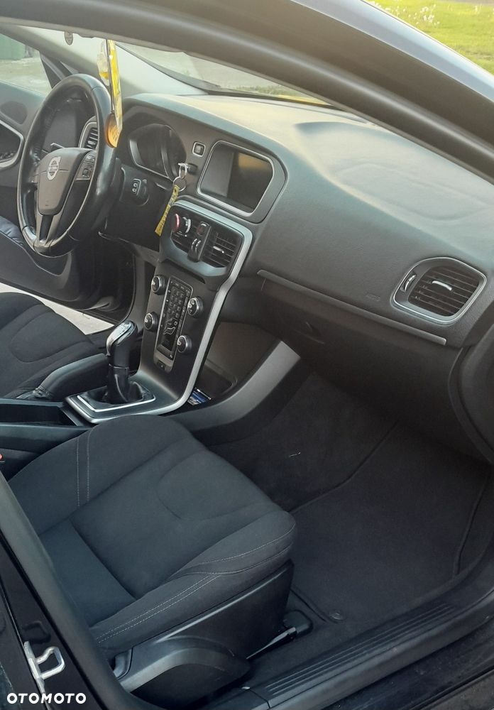 Volvo V40 D2 Momentum - 7