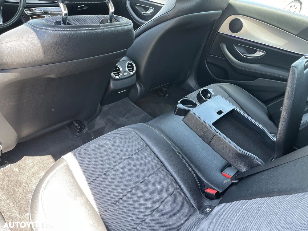 Mercedes-Benz E - 24