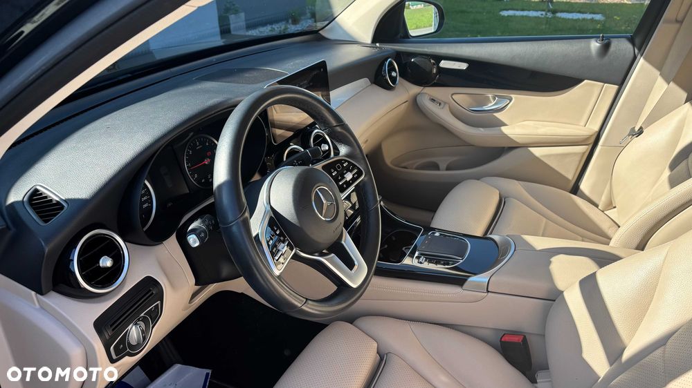 Mercedes-Benz GLC - 7