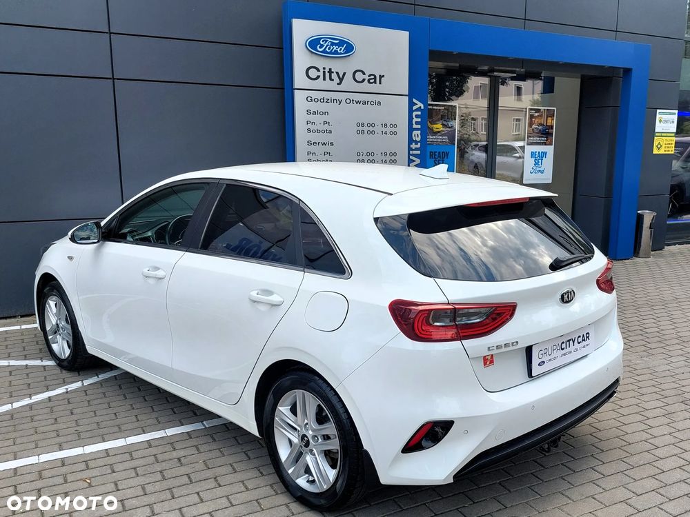 Kia Ceed 1.5 T-GDI M - 36