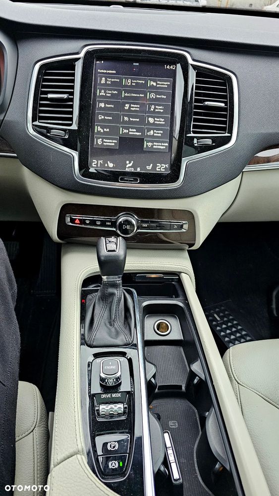 Volvo XC 90 T6 AWD Momentum 7os - 14