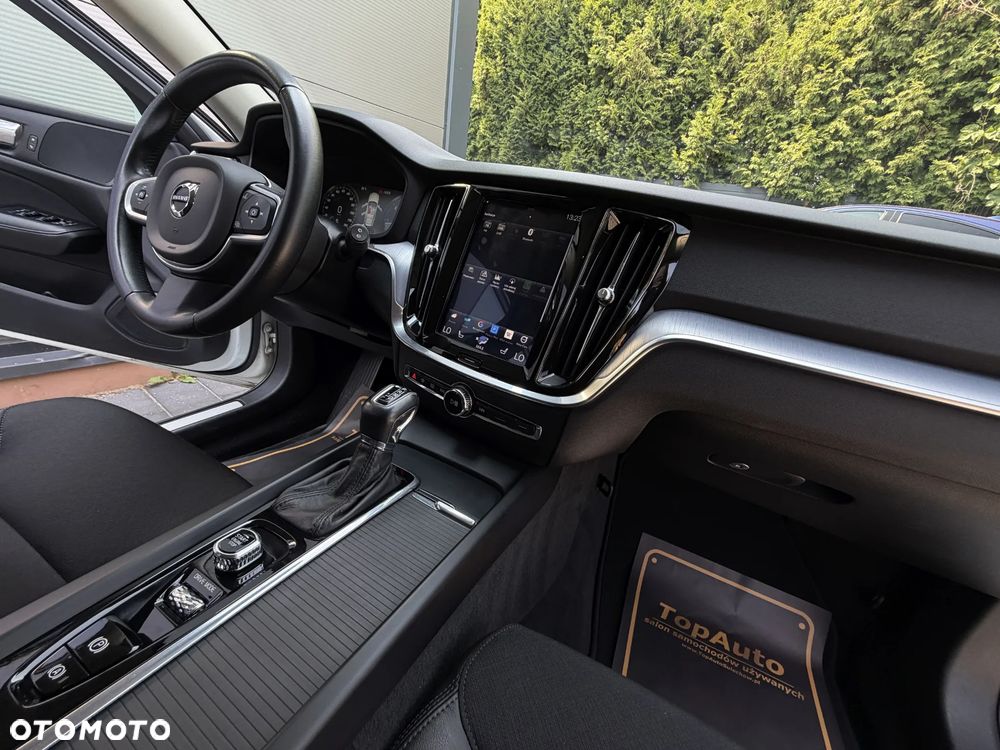 Volvo V60 D4 Geartronic Momentum Pro - 16