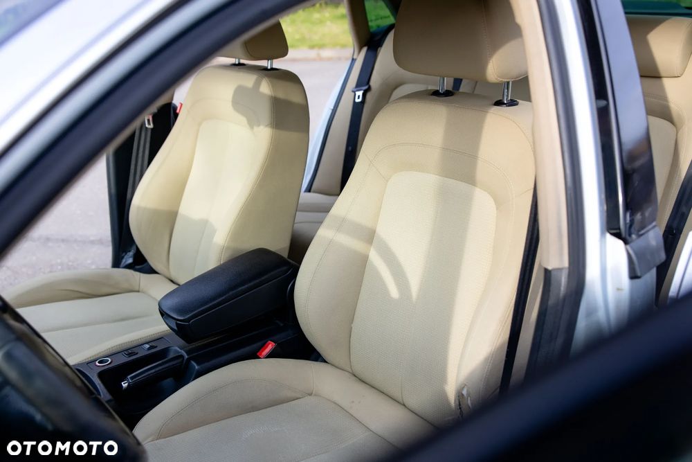 Seat Exeo 2.0 TDI DPF Style - 11