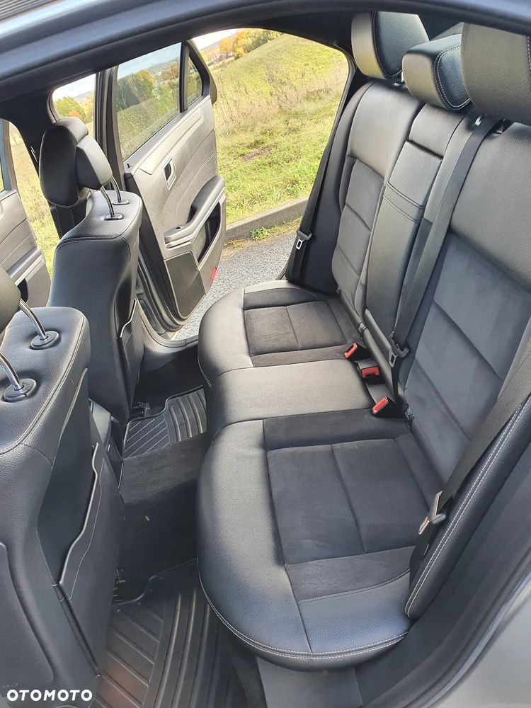 Mercedes-Benz Klasa E - 26