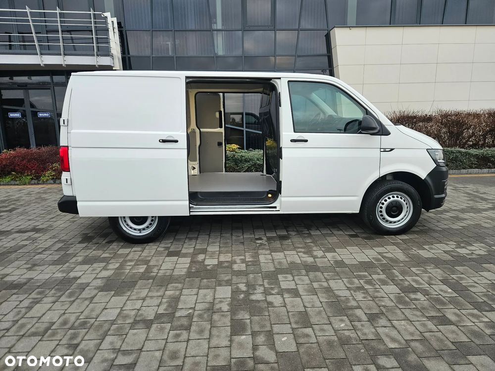Volkswagen Transporter T6 - 11