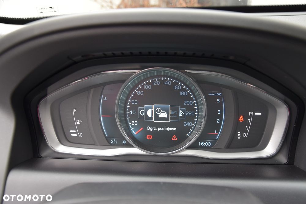 Volvo XC 60 D4 AWD Summum - 28