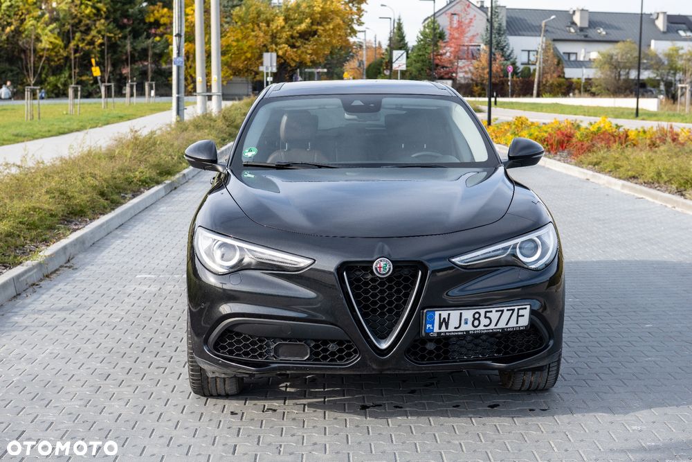 Alfa Romeo Stelvio 2017 photo 3