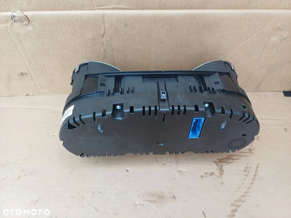 Golf VI 6 licznik zegary 5K0920860M 2.0 TDI Europa - 10