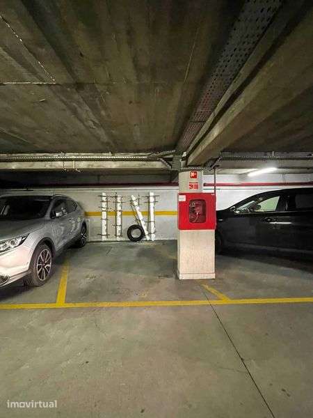 GARAGEM - Lugar de estacionamento Algés - Grande imagem: 2/2