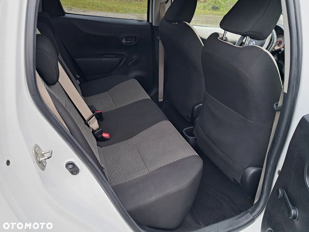 Toyota Yaris 1.33 VVT-i Comfort - 14