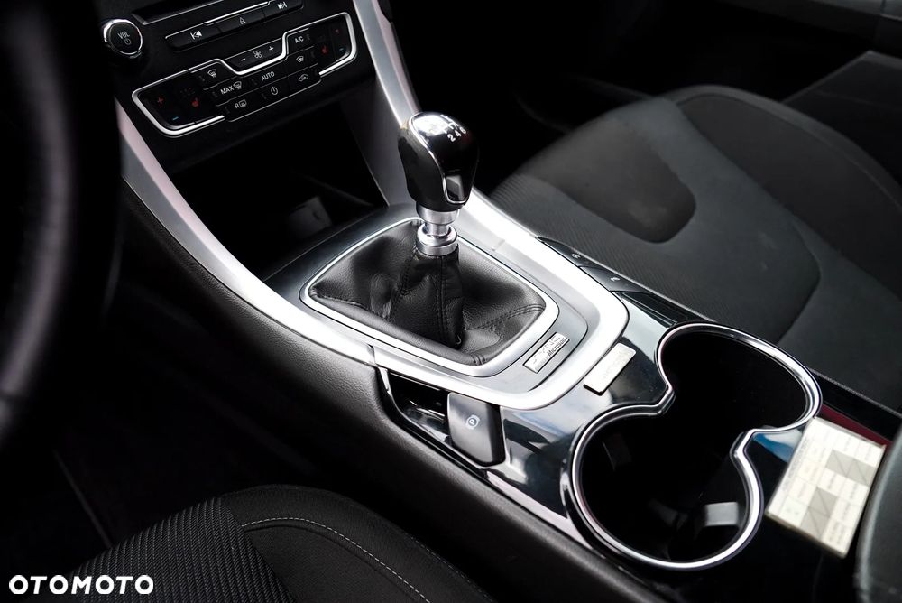 Ford Mondeo - 18
