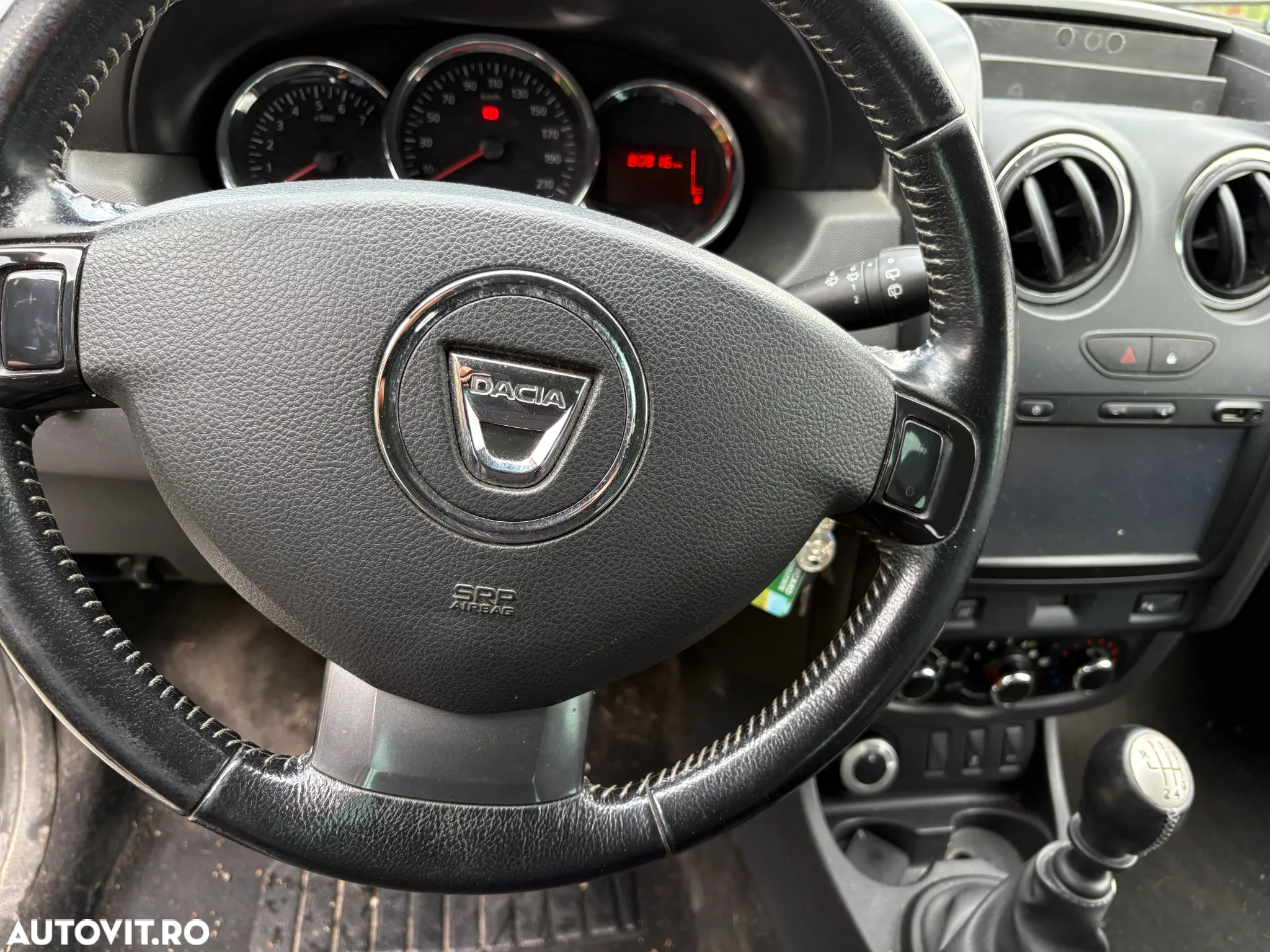 Dacia Duster 1.5 dCi 4x4 Prestige - 10