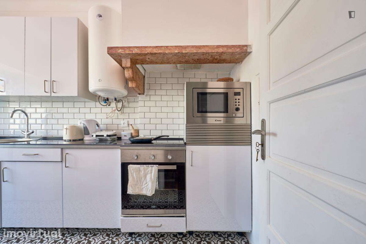 Quarto - localizado em Amadora Lisbon - Grande imagem: 5/21