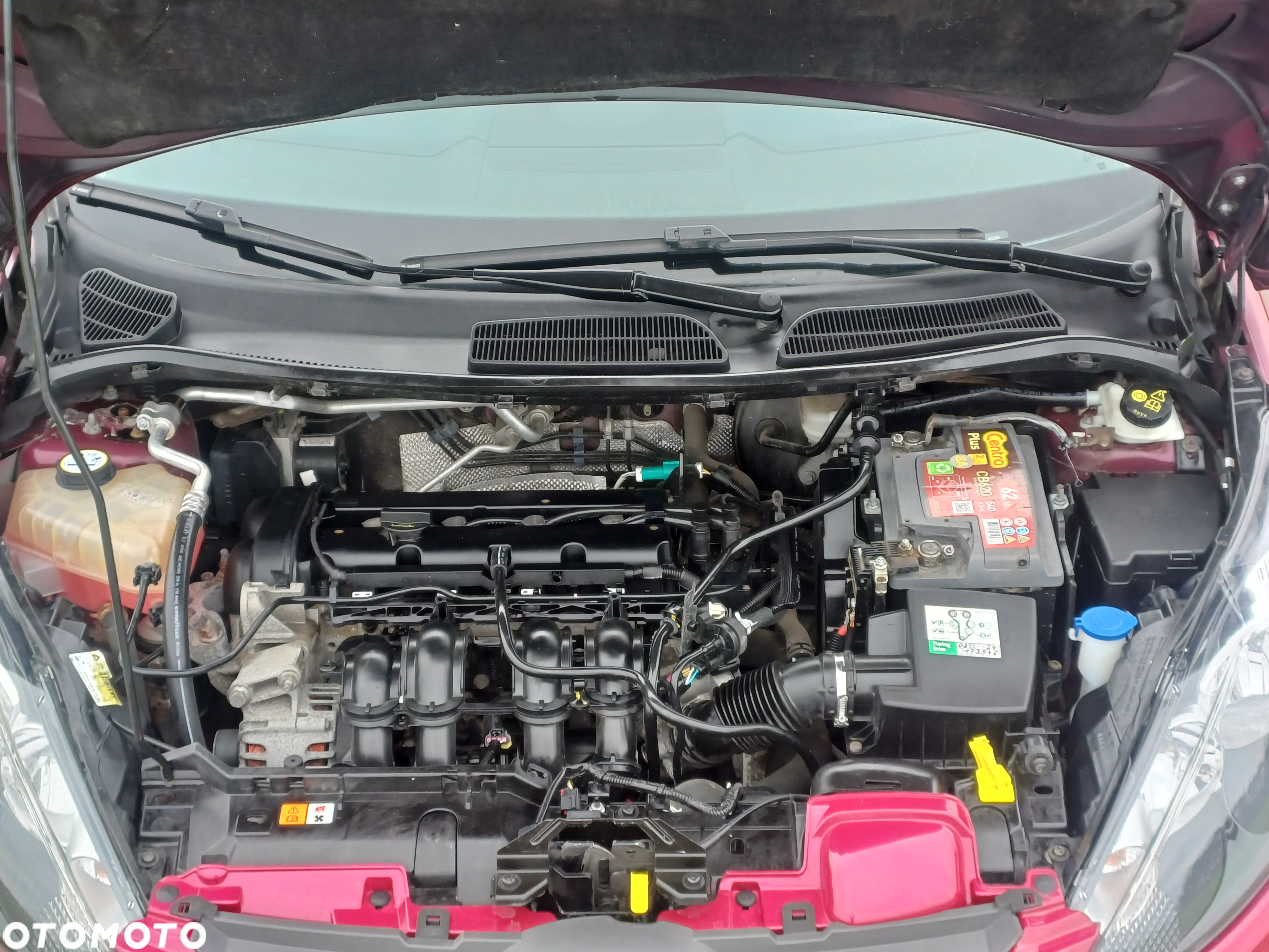 Ford Fiesta 1.4 Ghia - 32