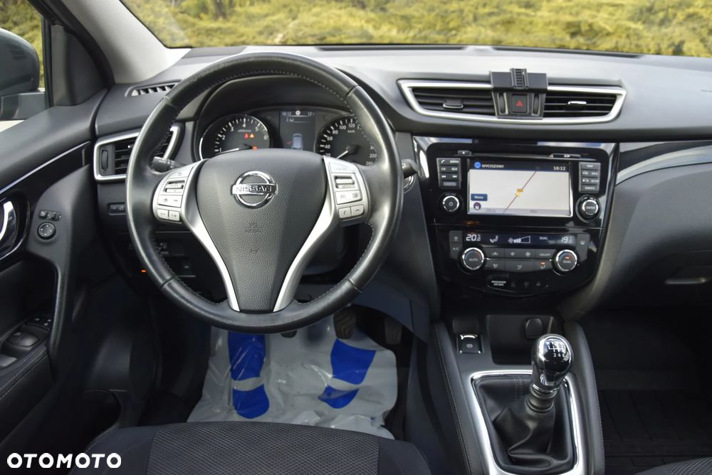Nissan Qashqai 1.2 DIG-T Tekna EU6 - 14