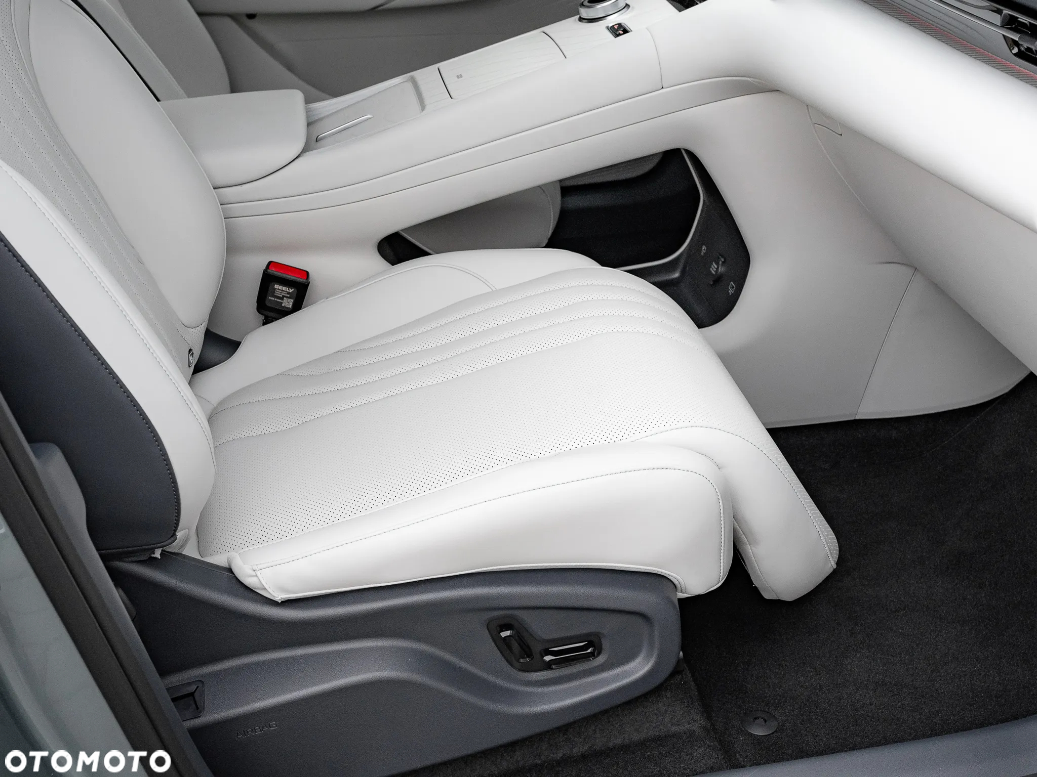 Geely EX5 - 13