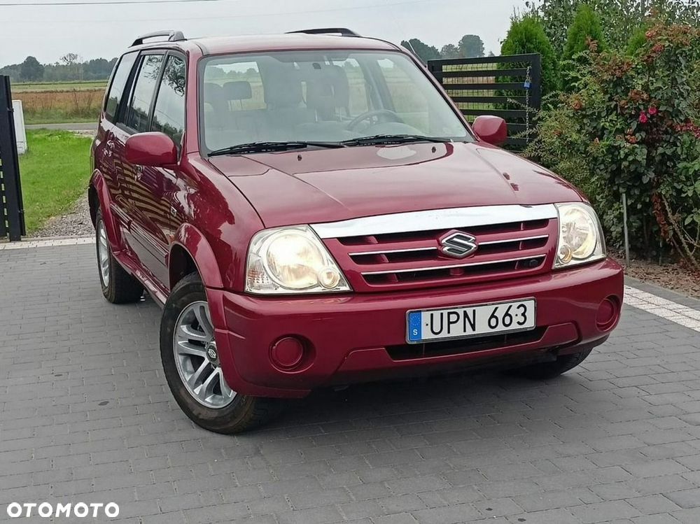 Suzuki XL7 - 1