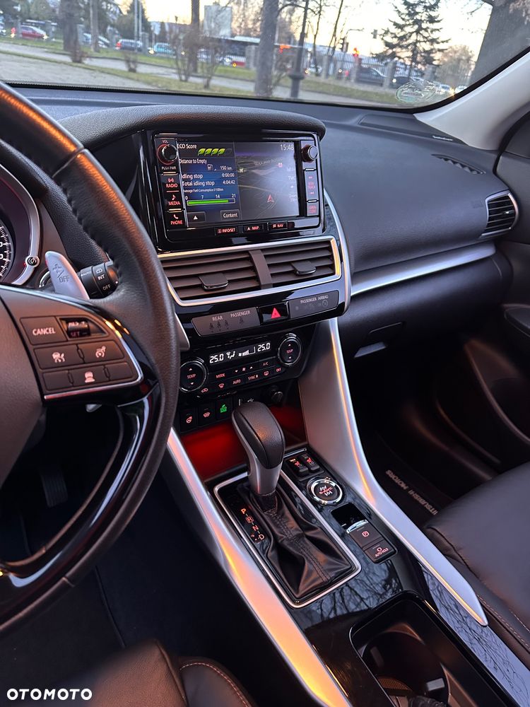 Mitsubishi Eclipse Cross - 16