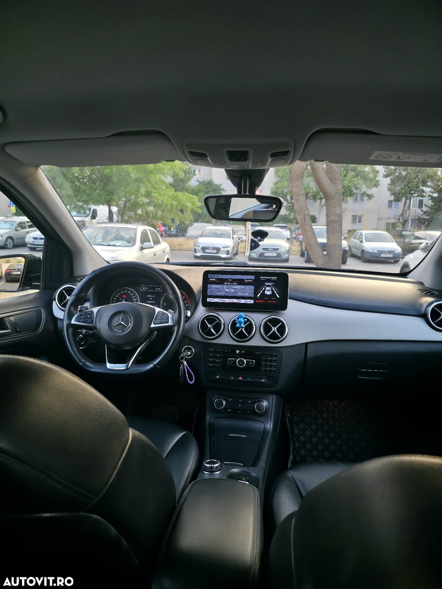 Mercedes-Benz B - 3