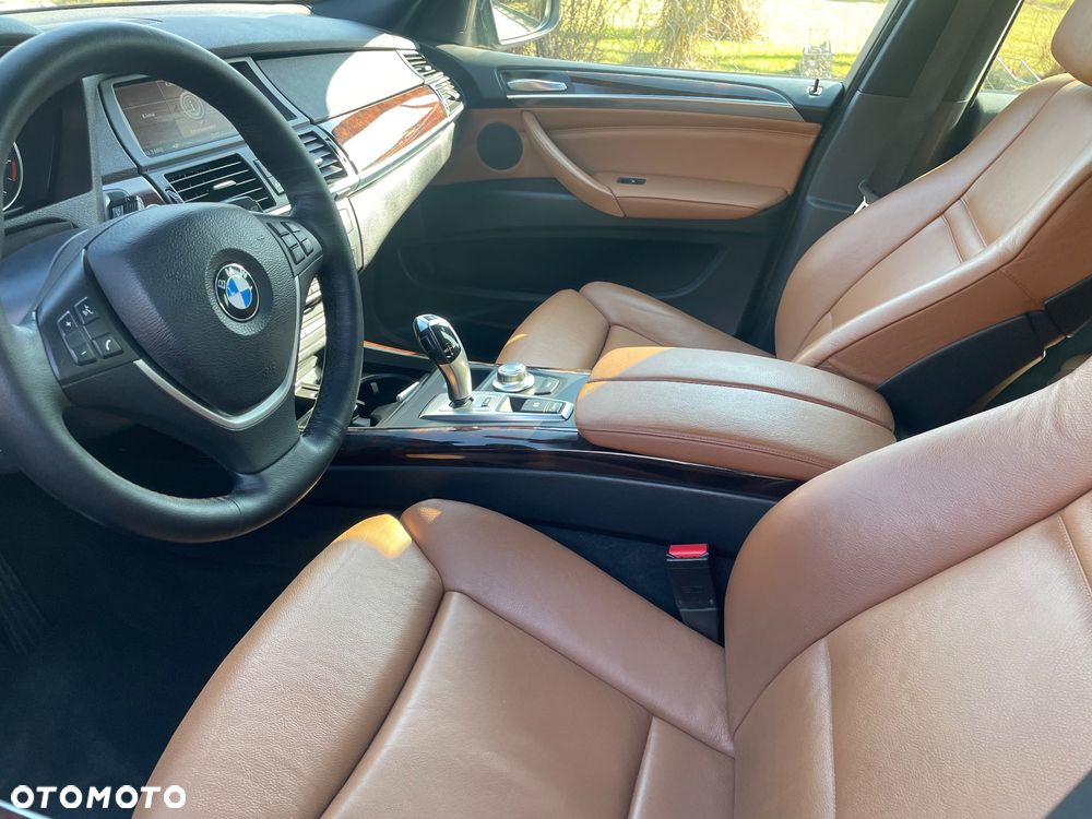 BMW X5 xDrive30d - 14