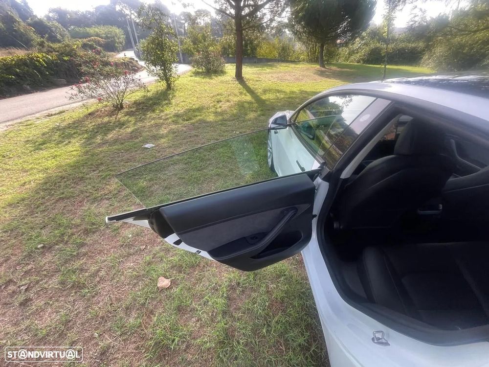 Tesla Model 3 Long Range Tração Integral - 28