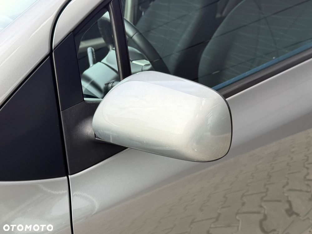 Toyota Yaris 1.0 Luna A/C - 19