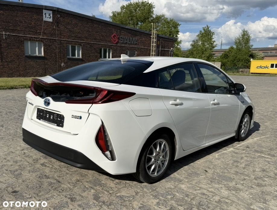 Toyota Prius - 27