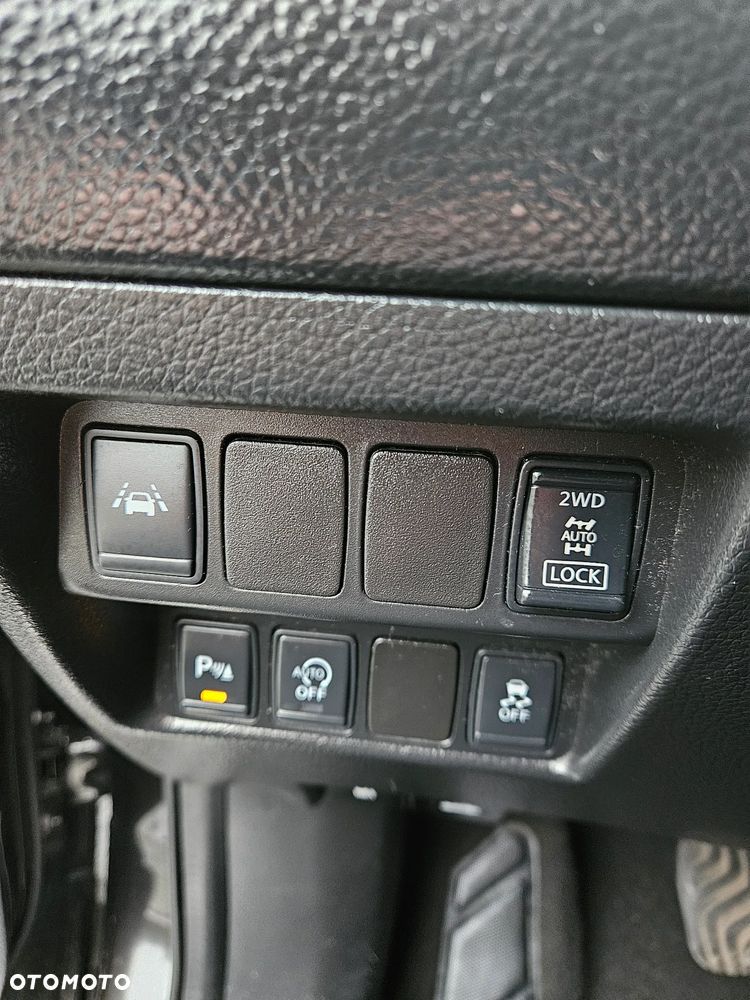 Nissan Qashqai 1.6 DCi ALL-MODE 4x4i TEKNA - 17