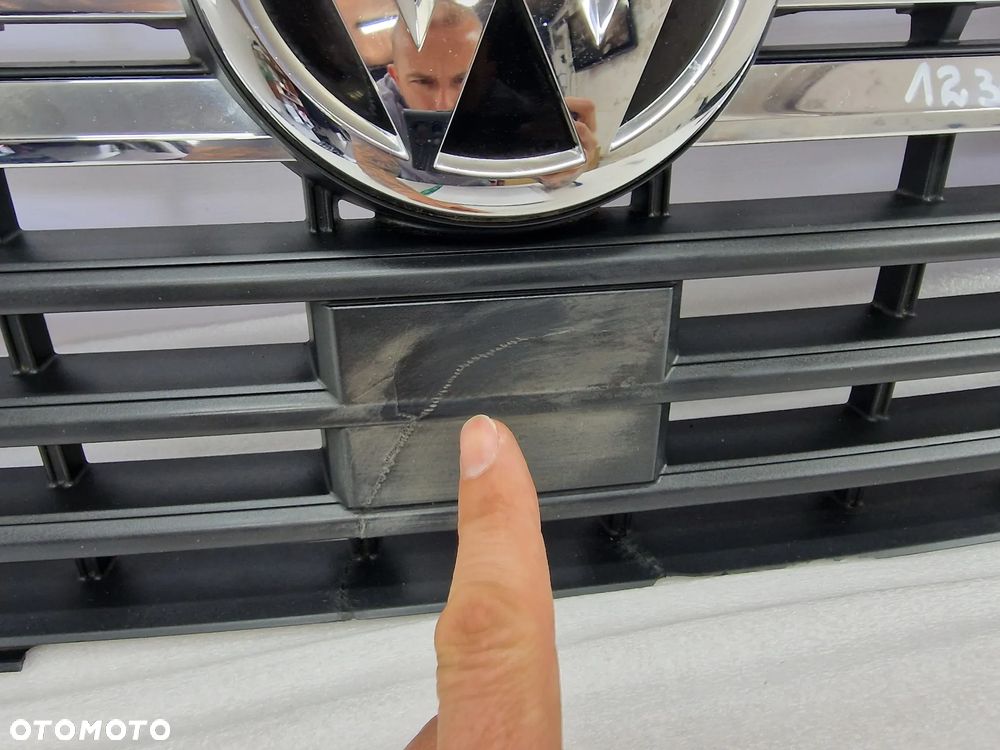 VW T6 LIFT T6.1 7LA 19- 4 MOTION ATRAPA / GRILL PRZEDNI PRZÓD , NR 7LA853651C / 7LA853653J , NR AUKCJI GR123 - 9