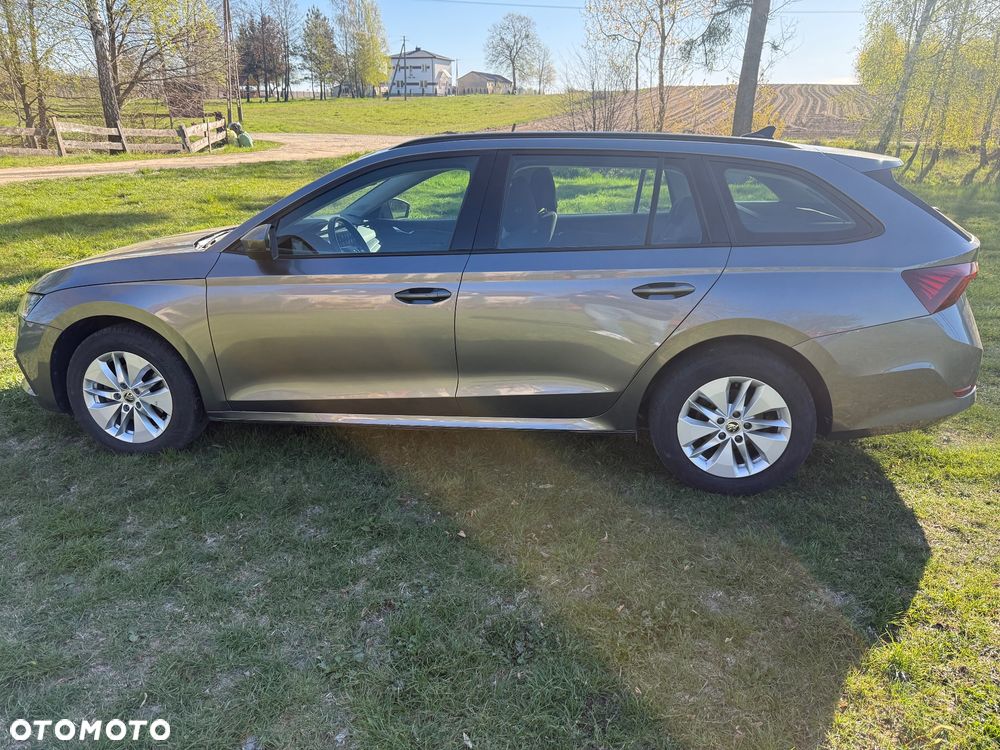 Skoda Octavia 2.0 TDI DSG Ambition - 6