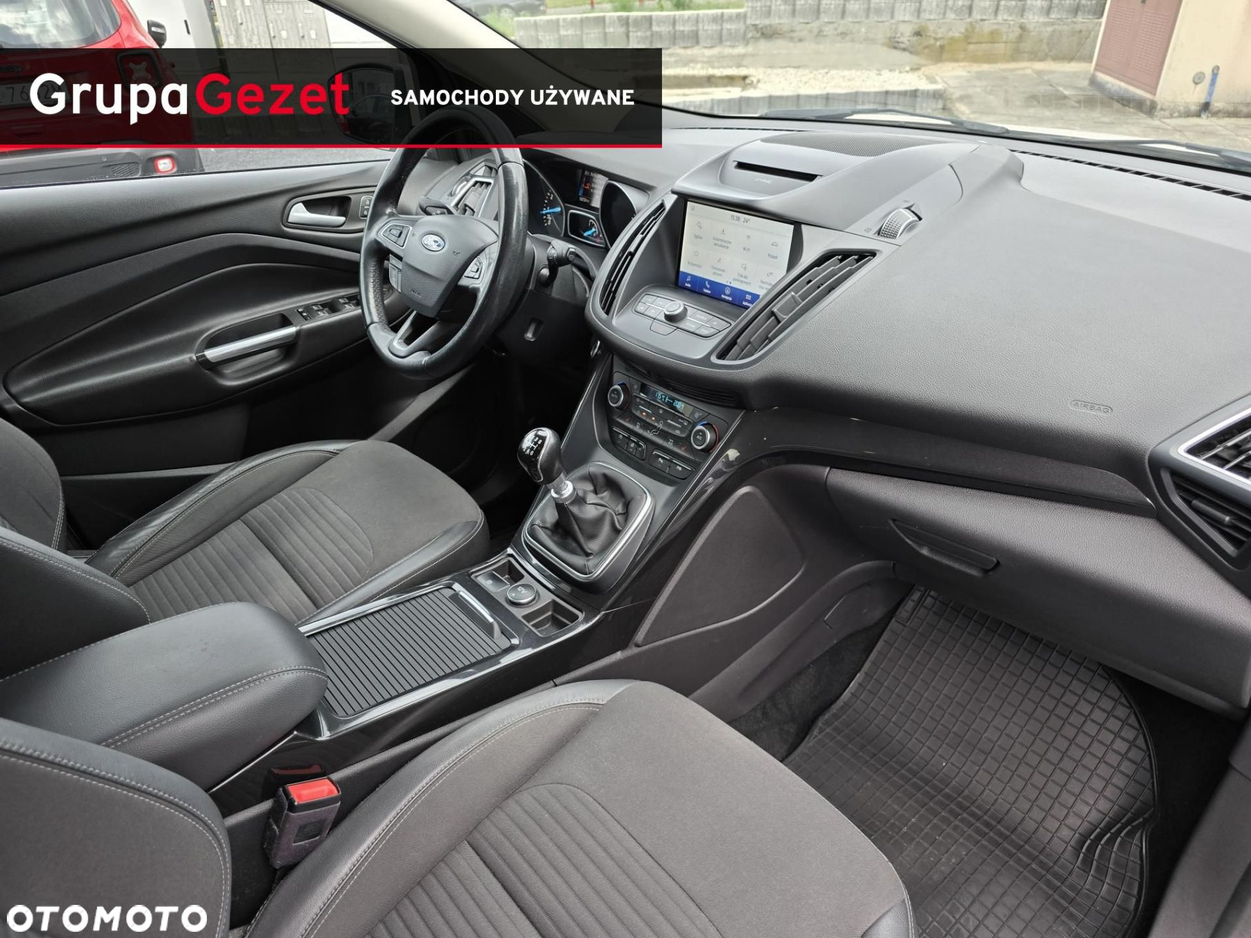 Ford Kuga - 30