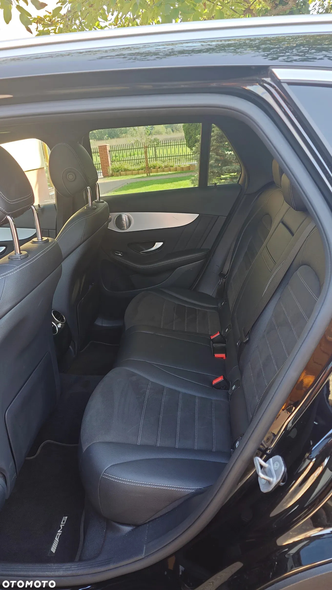 Mercedes-Benz GLC 300 e 4-Matic - 10