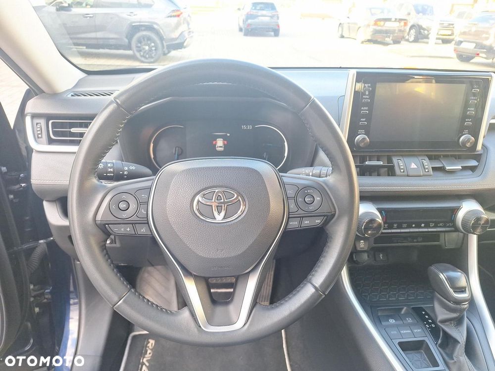 Toyota RAV4 - 16