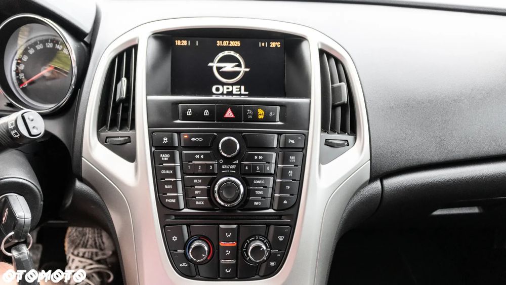 Opel Astra 1.4 T Cosmo S&S - 15