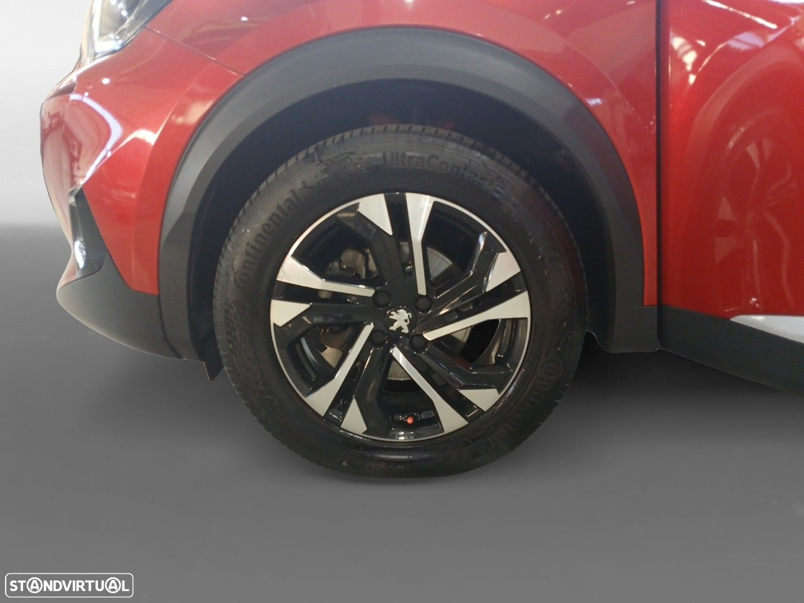 Peugeot 2008 1.2 PureTech Allure EAT8 - 14