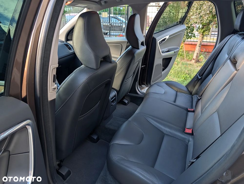Volvo XC 60 T5 AWD Summum - 29