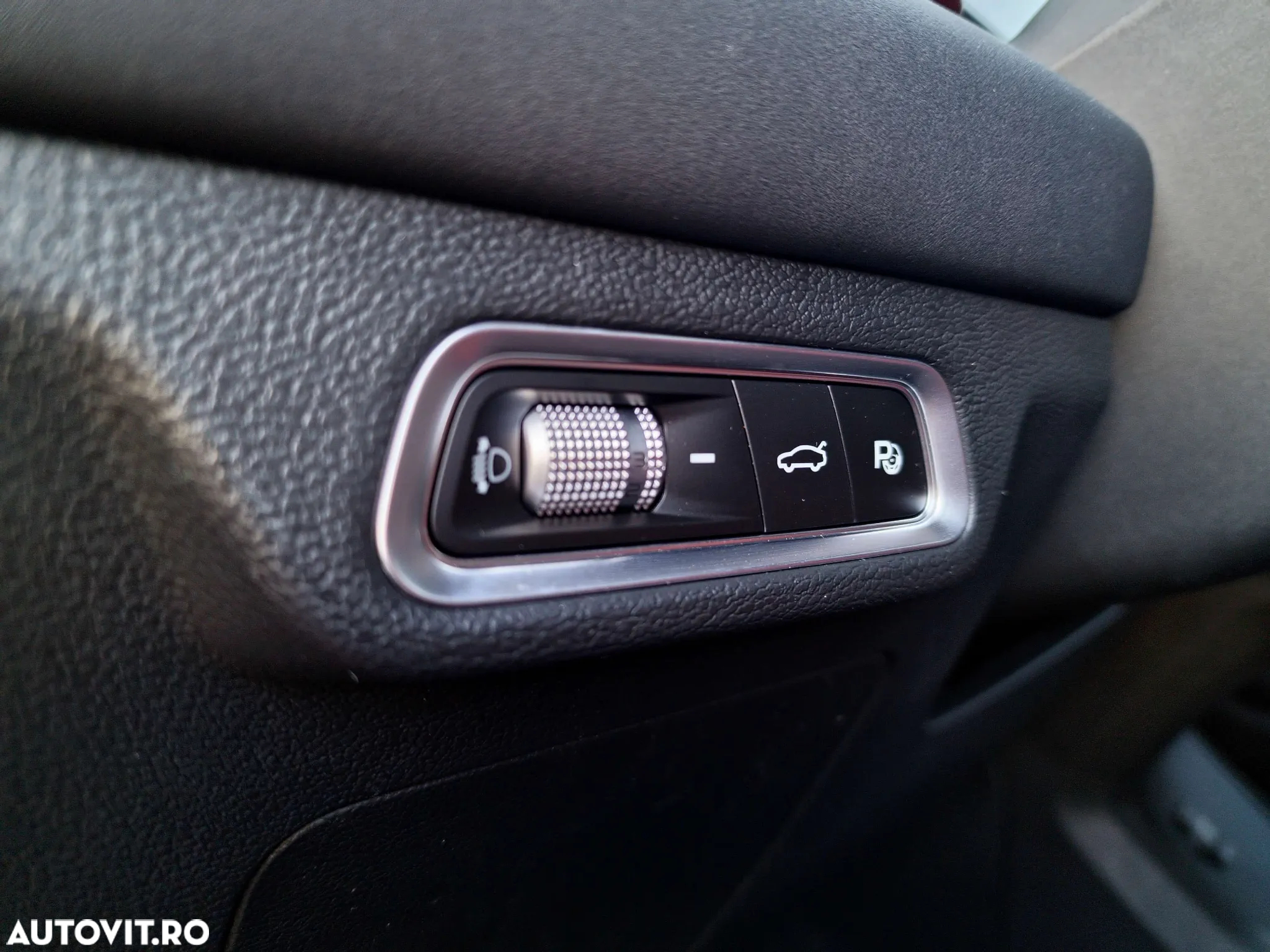 Geely Coolray - 13
