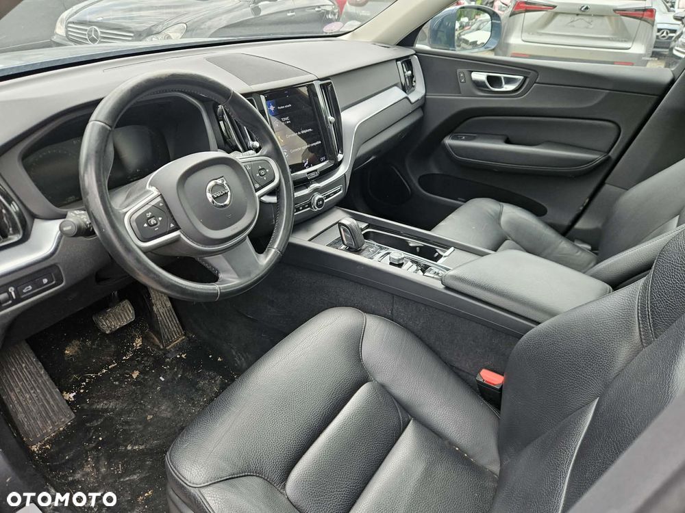 Volvo XC 60 T6 AWD Recharge Geartronic Inscription Expression - 26