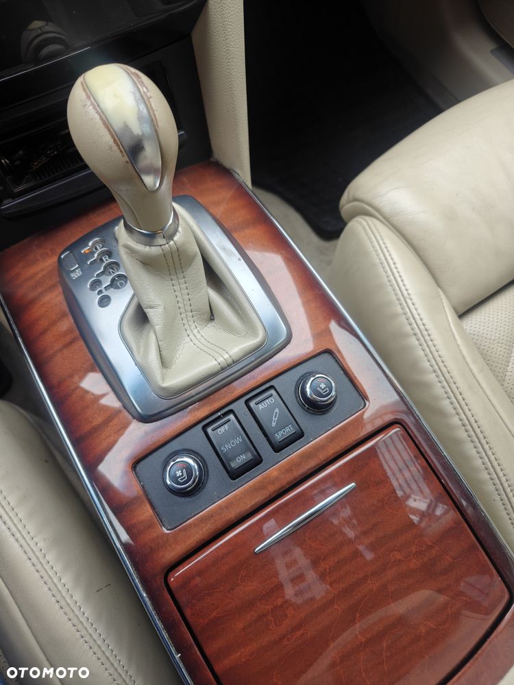 Infiniti QX70 5.0 S Premium - 34