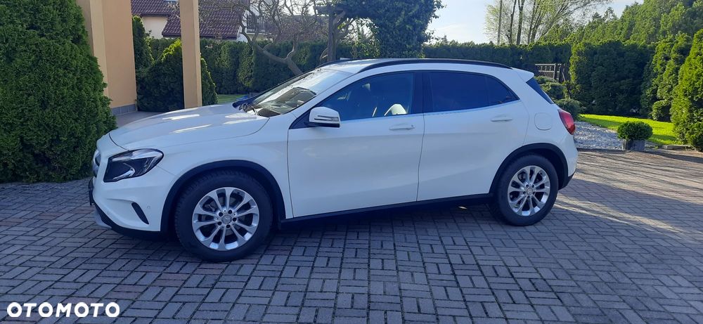 Mercedes-Benz GLA 180 (CDI) d Urban - 15