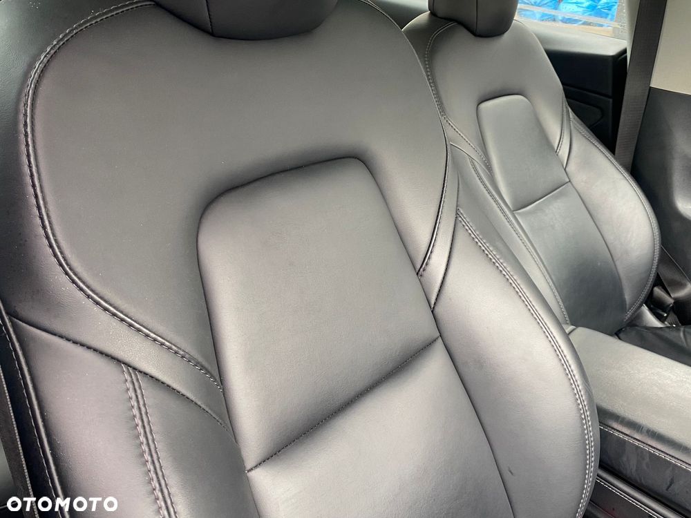 Tesla Model 3 - 21