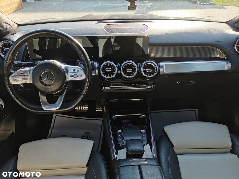 Mercedes-Benz GLB 250 8G-DCT AMG Line - 9