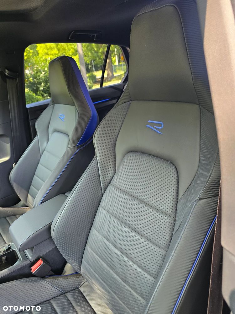 Volkswagen Golf - 18