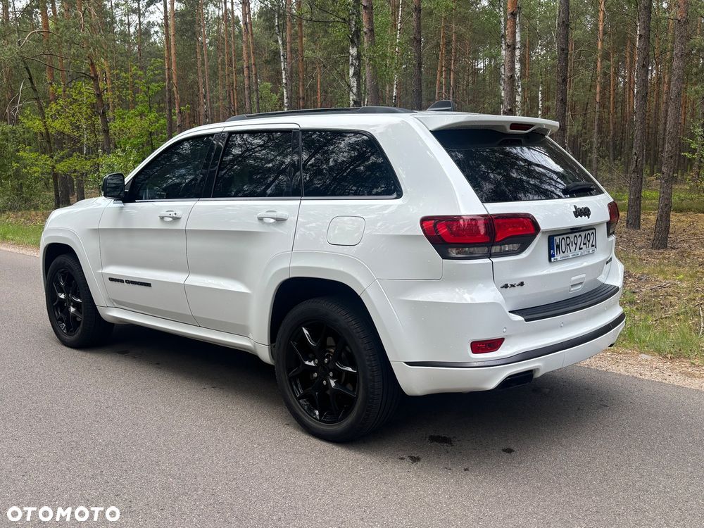 Jeep Grand Cherokee - 31