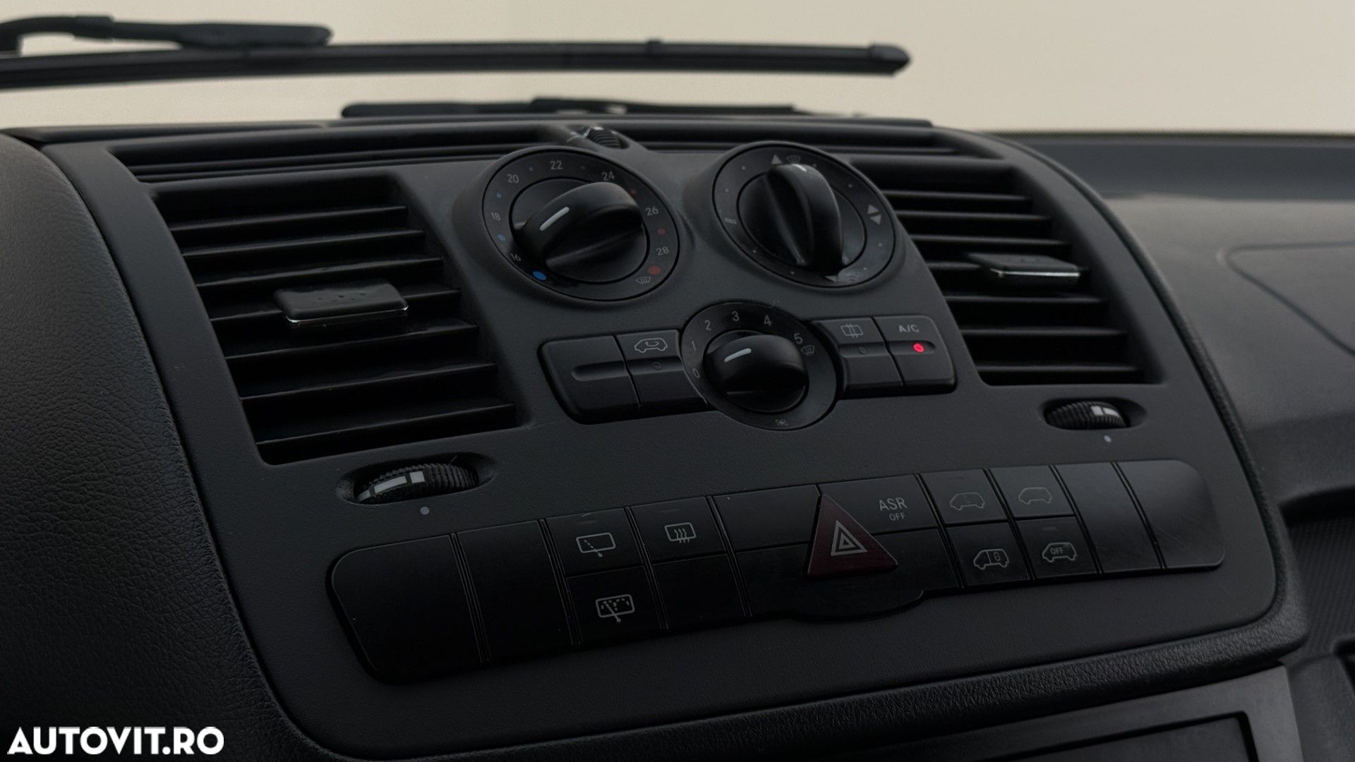 Mercedes-Benz Vito - 16
